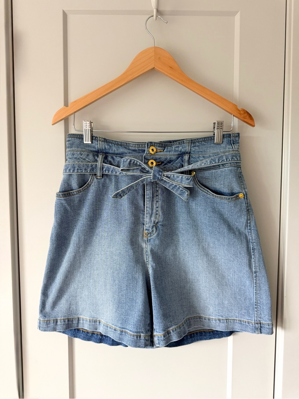 INC International Concepts High Rise Belted Denim Shorts Size 8/29
